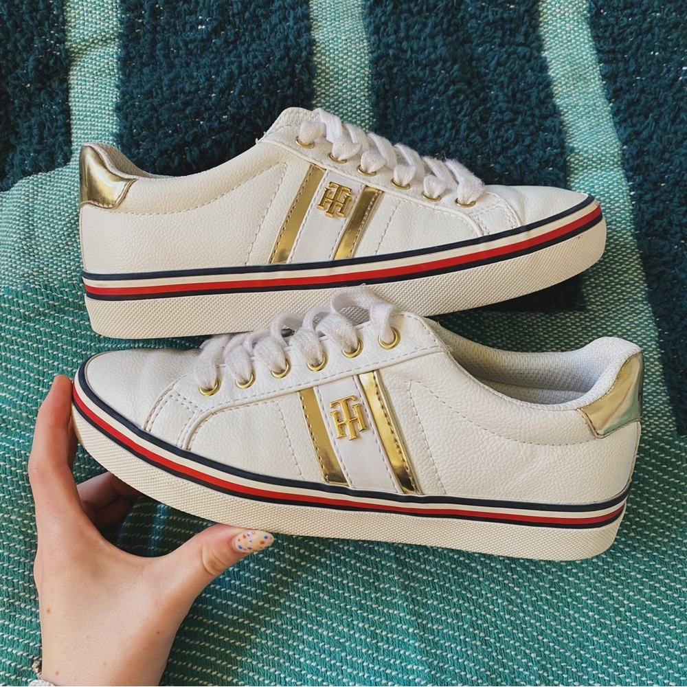 Tommy Hilfiger White and Gold Sneakers | Size 6